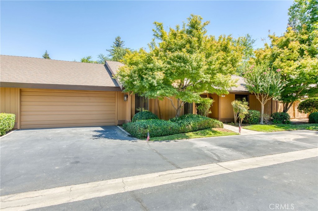 6300 N Palm Ave #105, Fresno, CA 93704