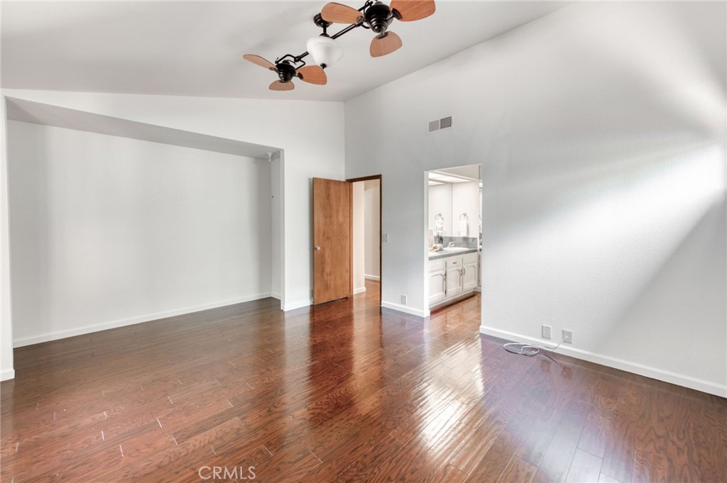 6300 N Palm Ave #105, Fresno, CA 93704