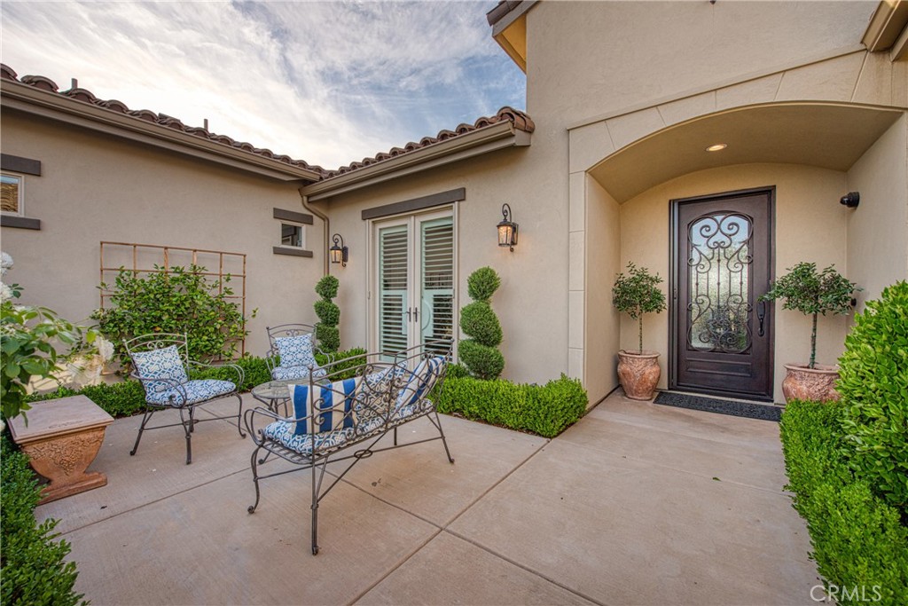 2480 E Course View Way, Fresno, CA 93730