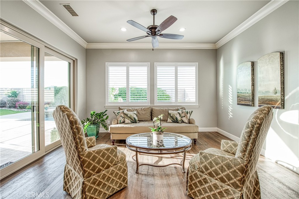 2480 E Course View Way, Fresno, CA 93730