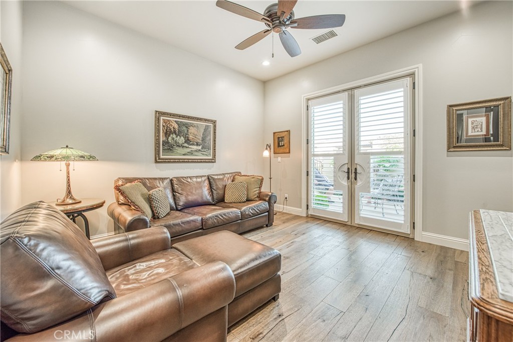 2480 E Course View Way, Fresno, CA 93730