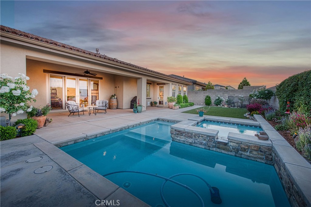 2480 E Course View Way, Fresno, CA 93730