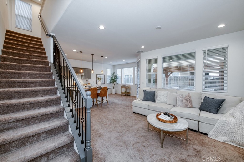 116 S Aria Ave, Madera, CA 93636