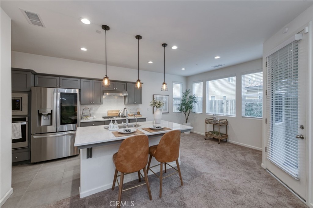 116 S Aria Ave, Madera, CA 93636