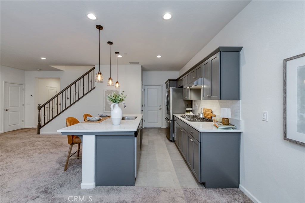 116 S Aria Ave, Madera, CA 93636