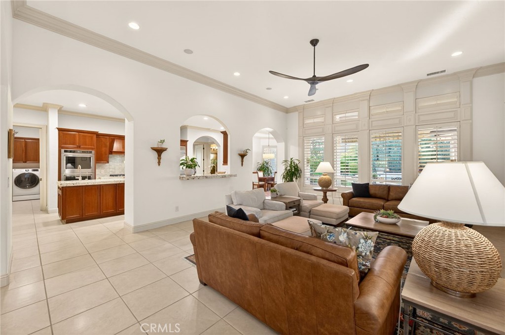 3350 E Via Montiano, Clovis, CA 93619