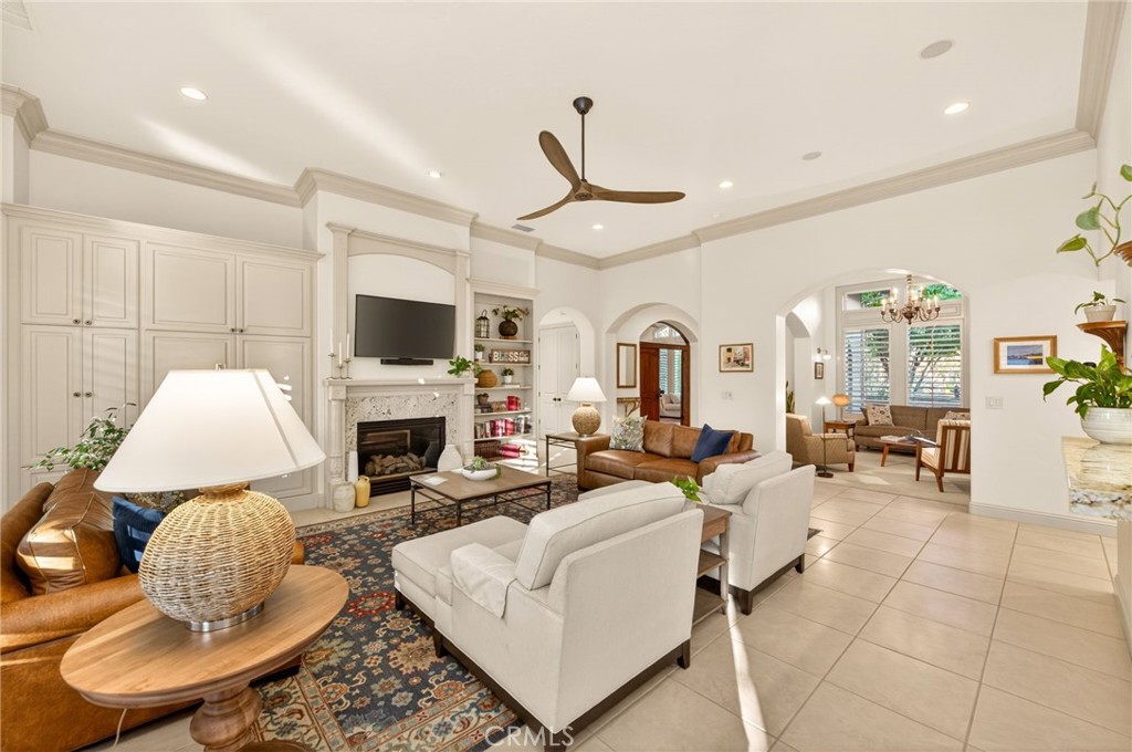 3350 E Via Montiano, Clovis, CA 93619