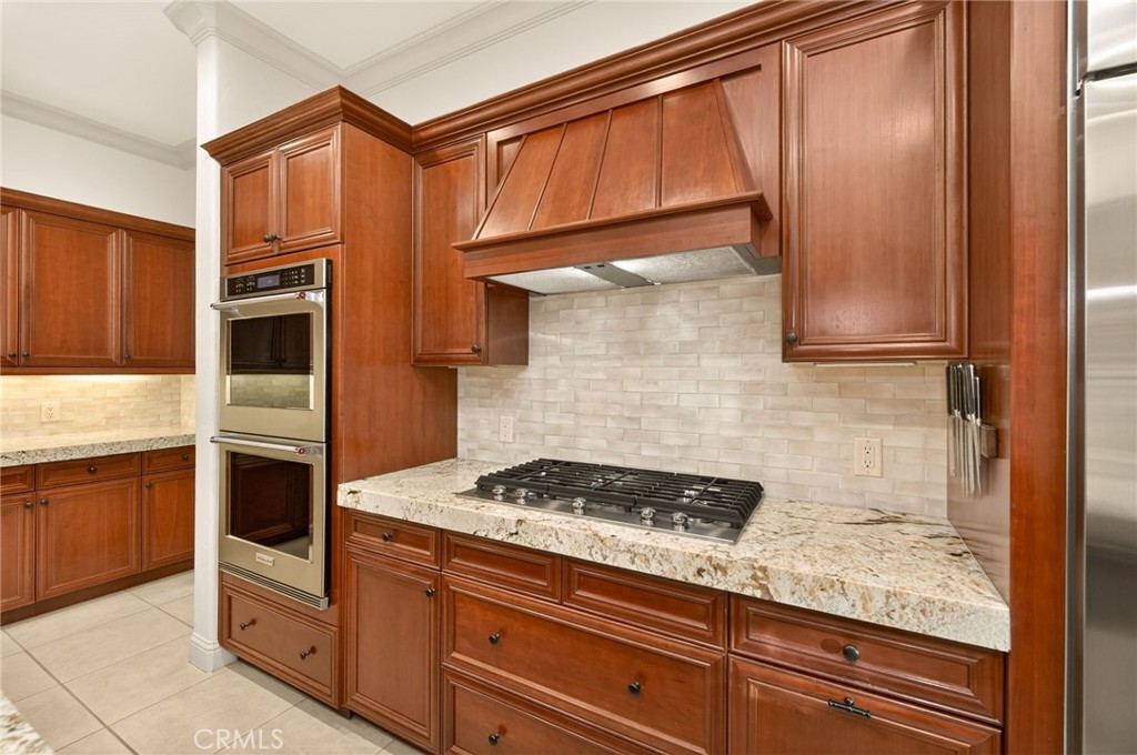 3350 E Via Montiano, Clovis, CA 93619