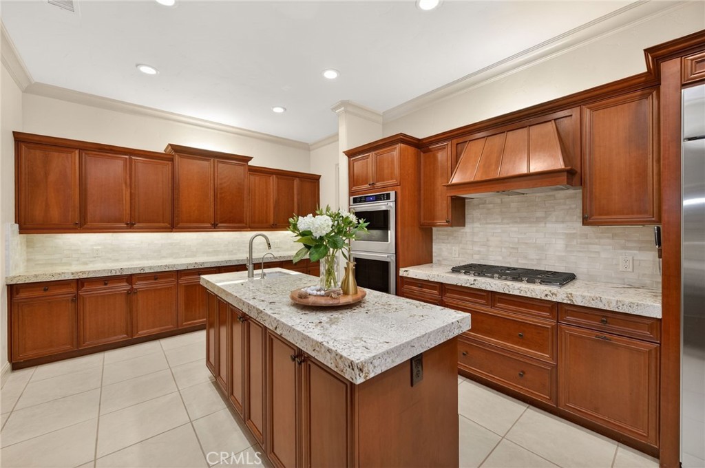 3350 E Via Montiano, Clovis, CA 93619