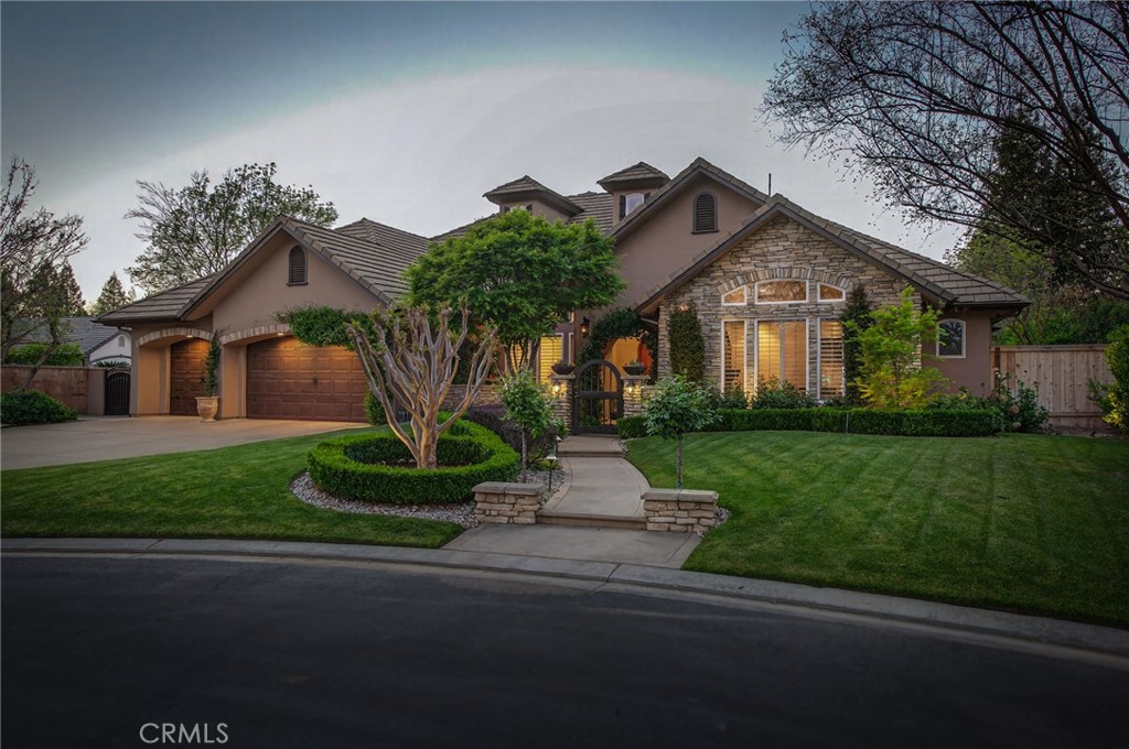 3350 E Via Montiano, Clovis, CA 93619