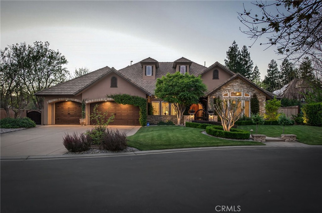 3350 E Via Montiano, Clovis, CA 93619