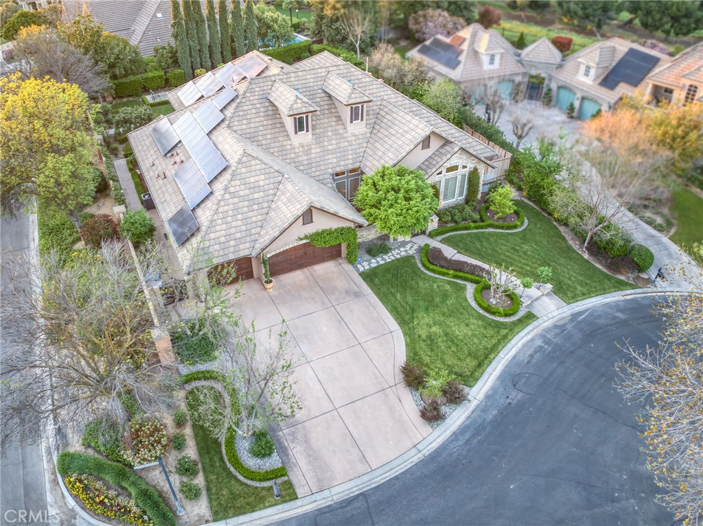 3350 E Via Montiano, Clovis, CA 93619