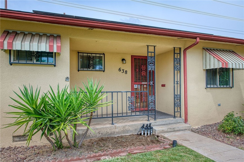 638 W Sussex Way, Fresno, CA 93705