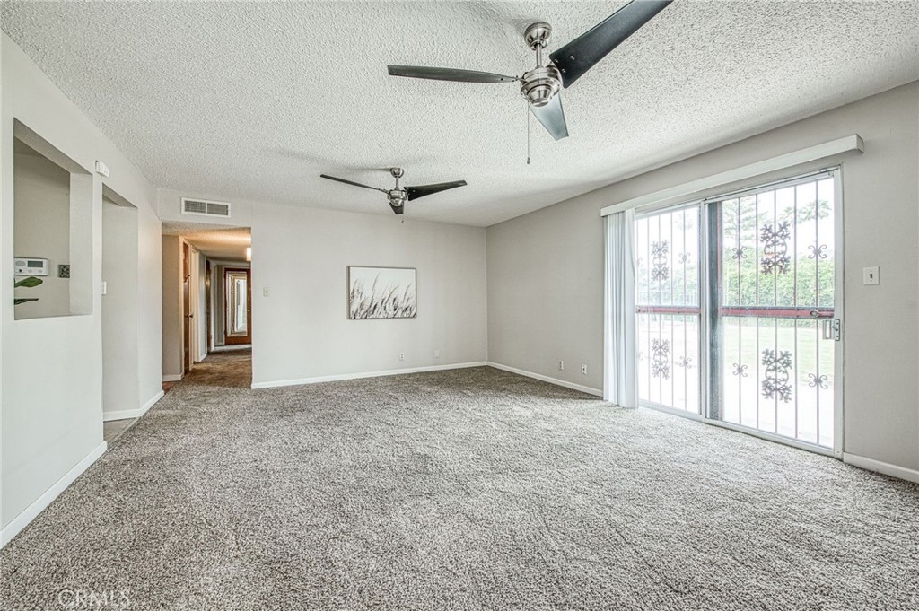 638 W Sussex Way, Fresno, CA 93705