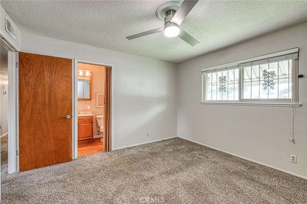 638 W Sussex Way, Fresno, CA 93705