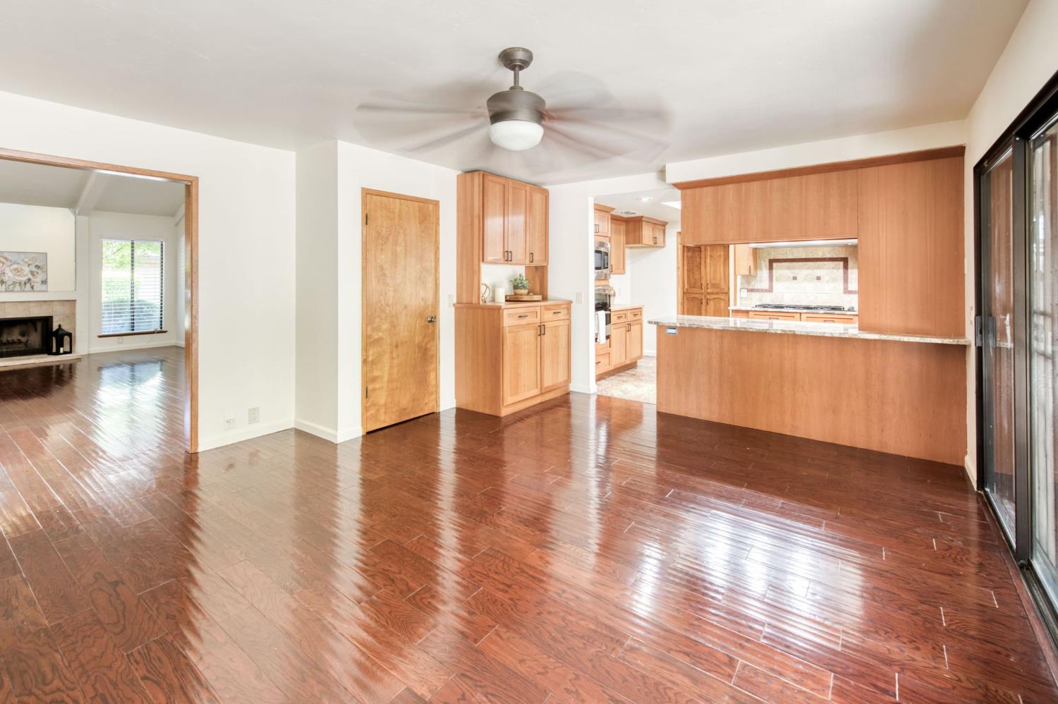 6300 N Palm Ave #105, Fresno, CA 93704