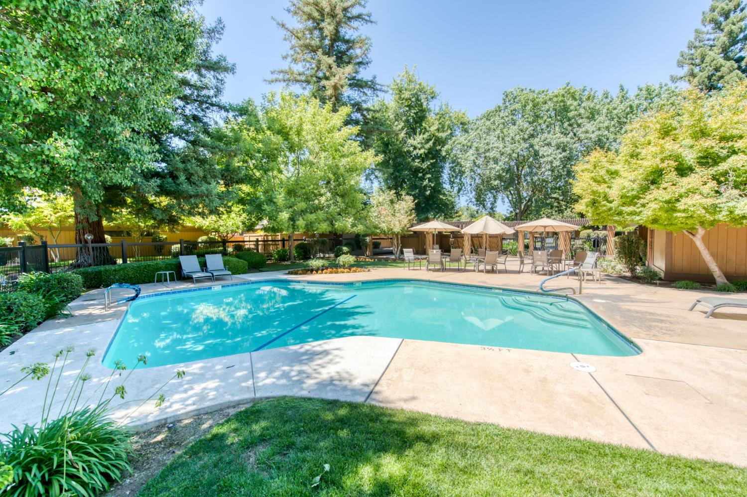 6300 N Palm Ave #105, Fresno, CA 93704