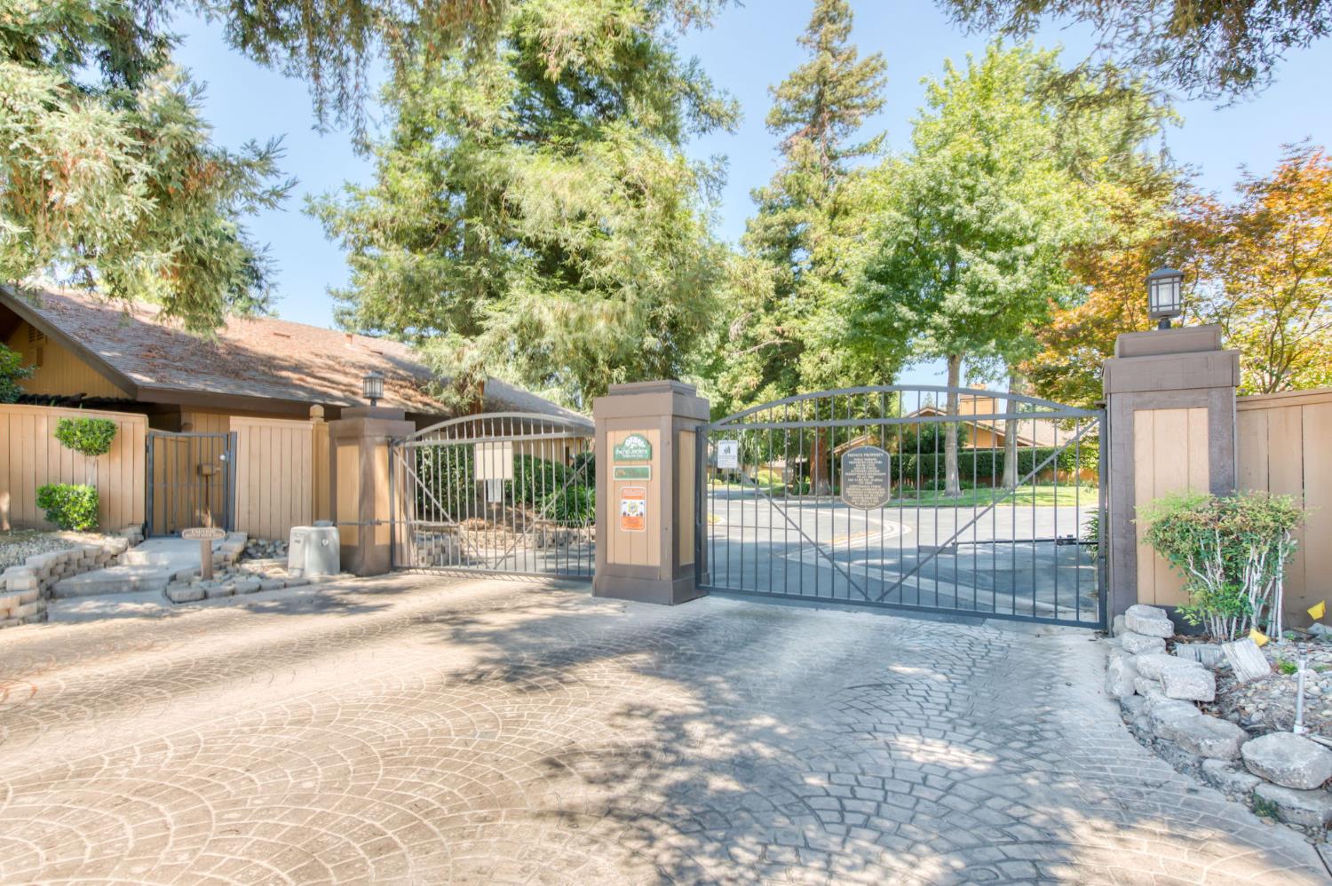 6300 N Palm Ave #105, Fresno, CA 93704
