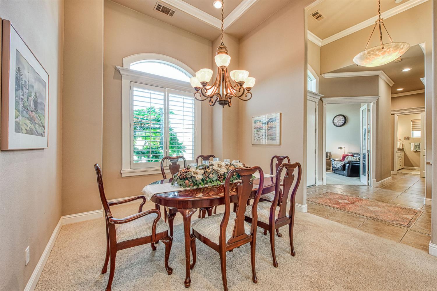 7730 N Gilroy Ave, Fresno, CA 93722