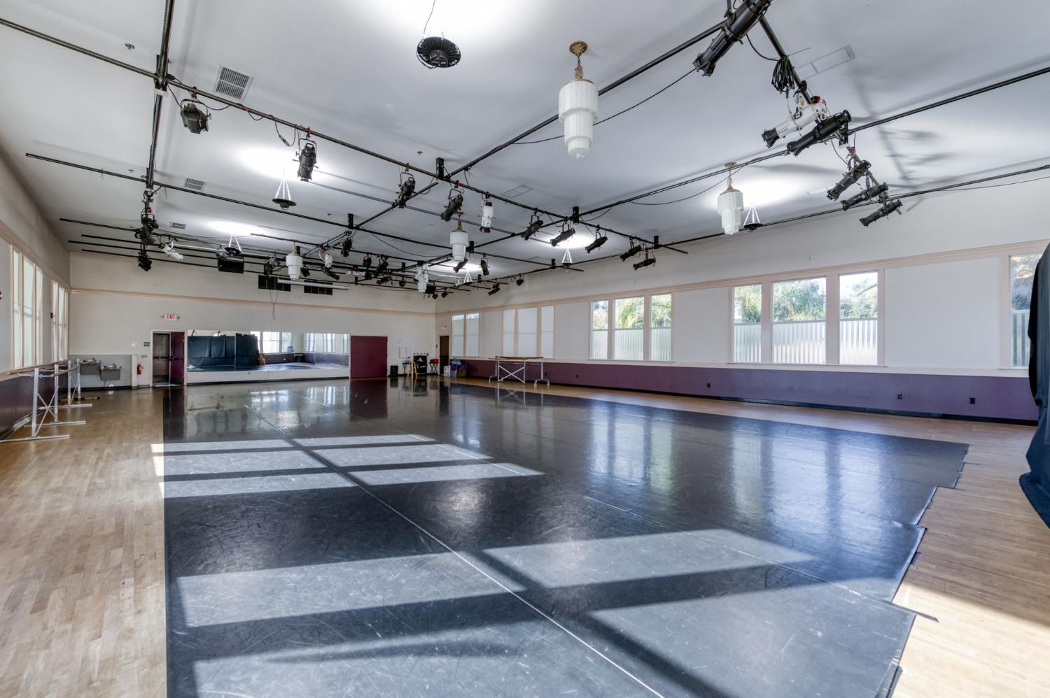 1401 N Wishon Ave, Fresno, CA 93728