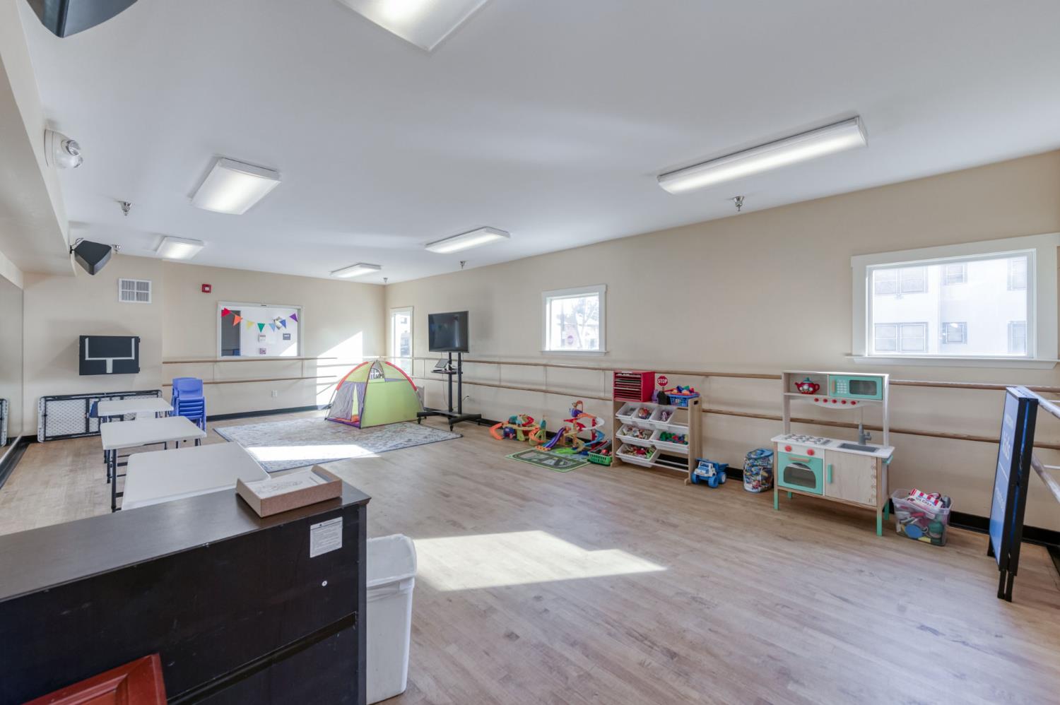 1401 N Wishon Ave, Fresno, CA 93728