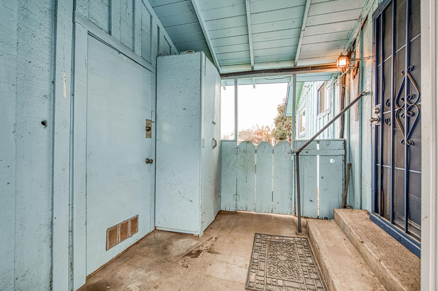 6729 W Clinton Ave, Fresno, CA 93723