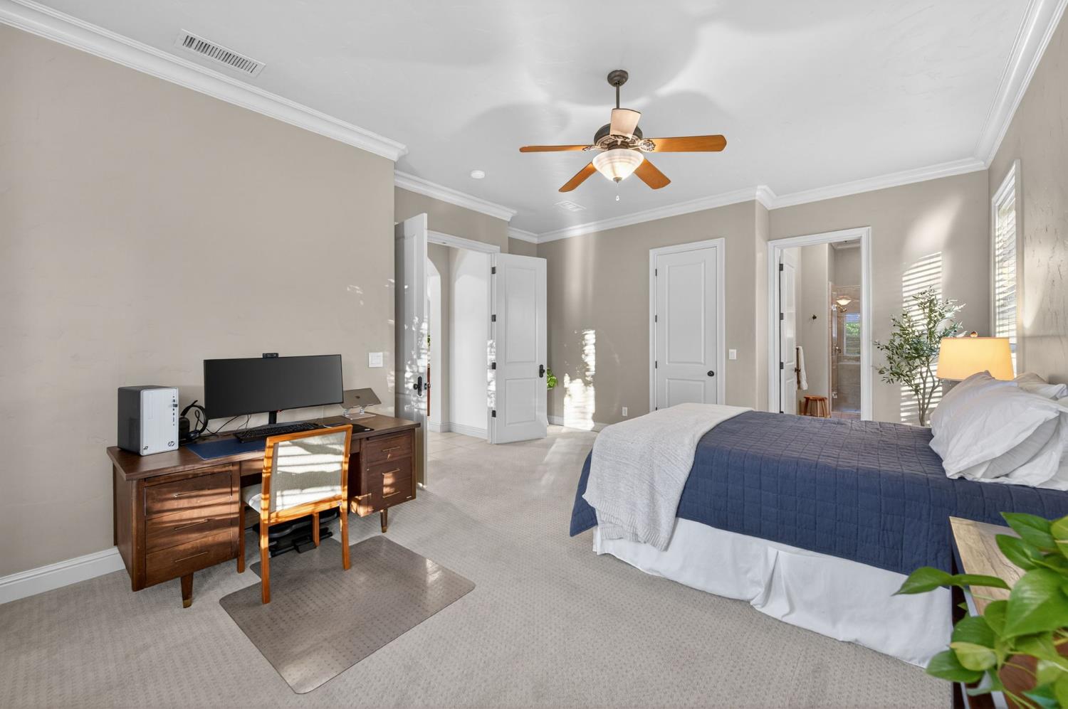 3350 E Via Montiano Ave, Clovis, CA 93619