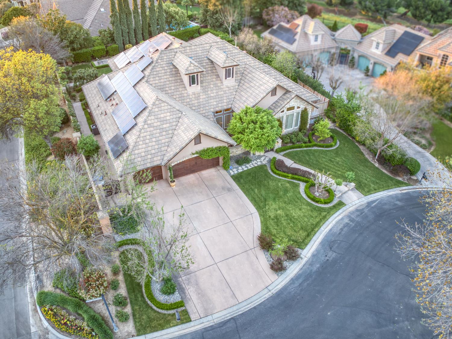 3350 E Via Montiano Ave, Clovis, CA 93619