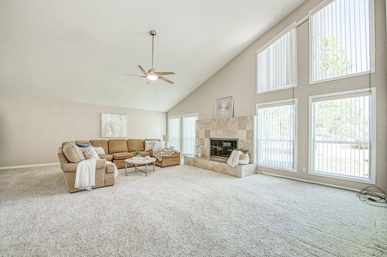 12235 N Willow Ave, Clovis, CA 93619