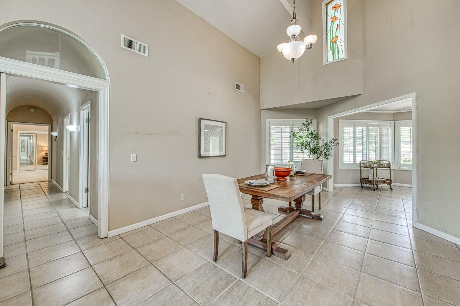 12235 N Willow Ave, Clovis, CA 93619