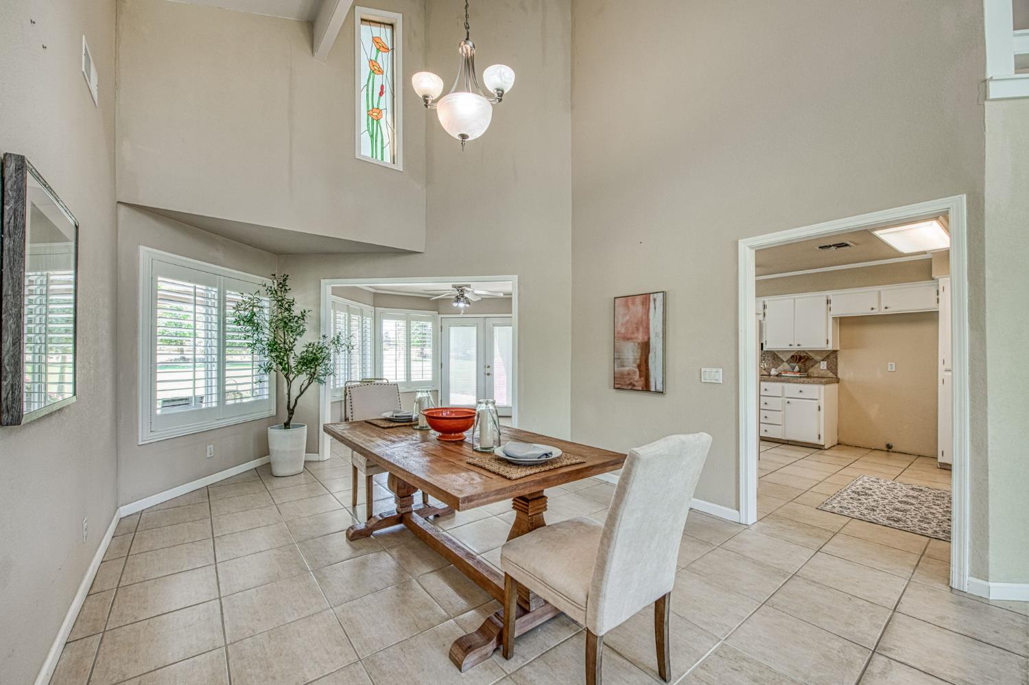 12235 N Willow Ave, Clovis, CA 93619