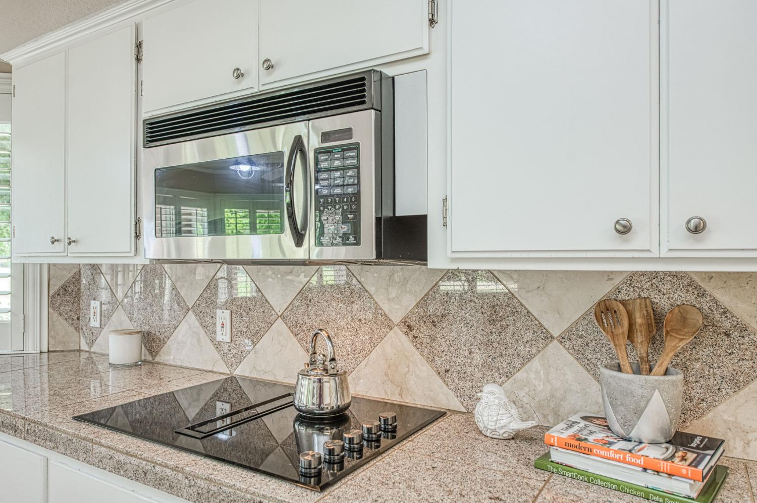 12235 N Willow Ave, Clovis, CA 93619