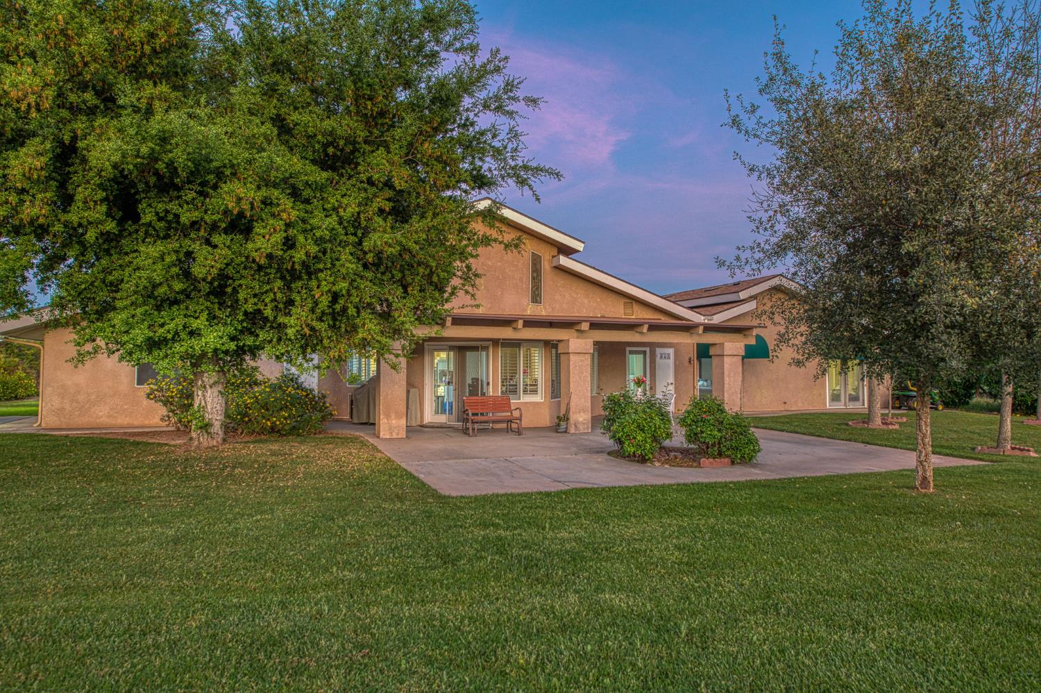 12235 N Willow Ave, Clovis, CA 93619